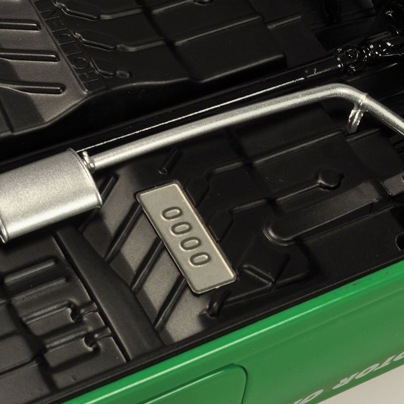 1/18 Holden EH Utility Heritage Collection No. 05 - BP