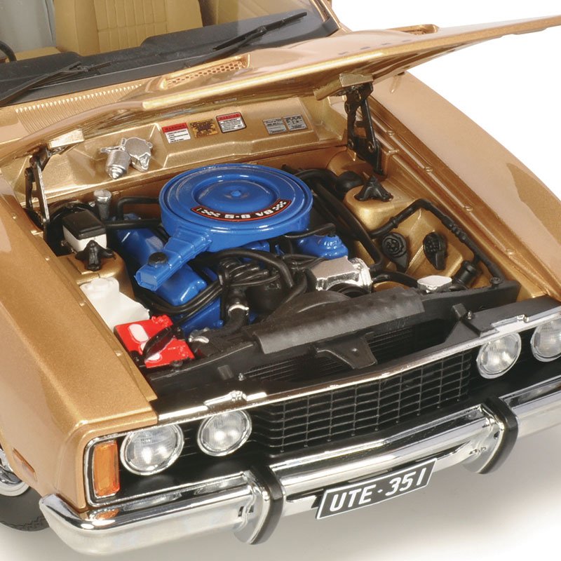 1/18 Ford XC Utility Desert Haze