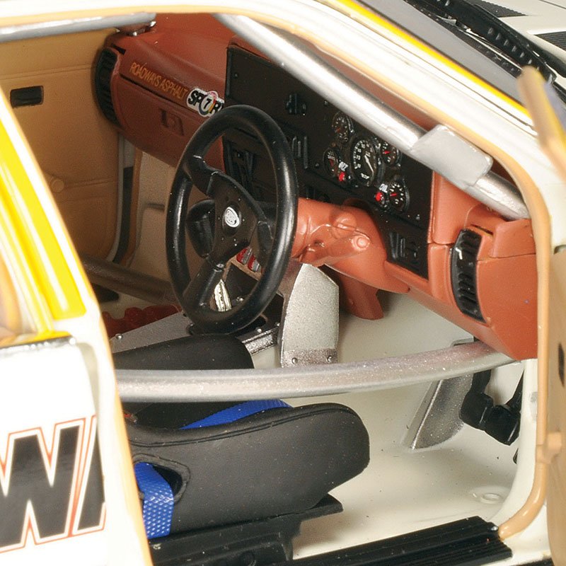 1/18 Holden VK Commodore 1984 Bathurst