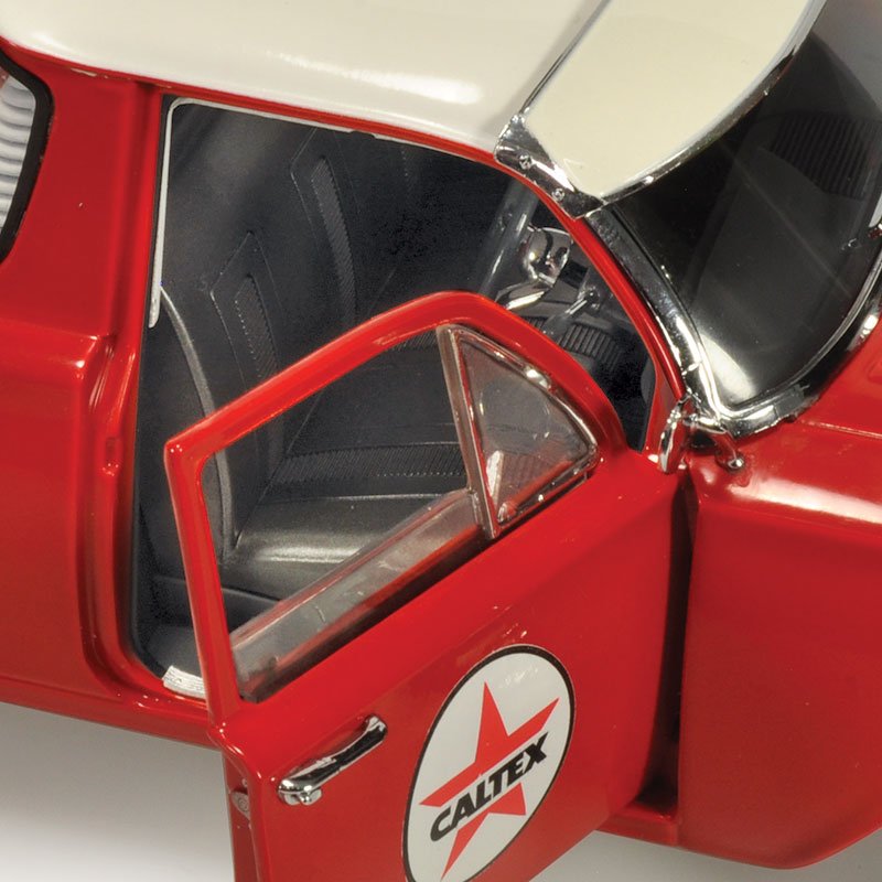 1/18 Holden EH Utility Heritage Collection No.06 - Caltex