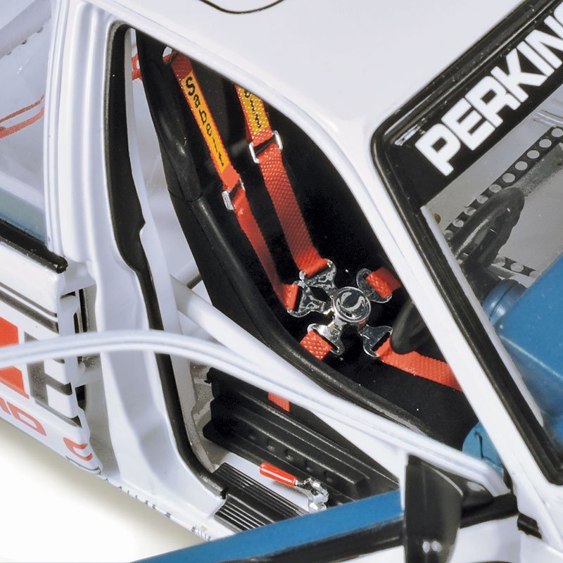 1/18 Holden VK Commodore 1986 Bathurst