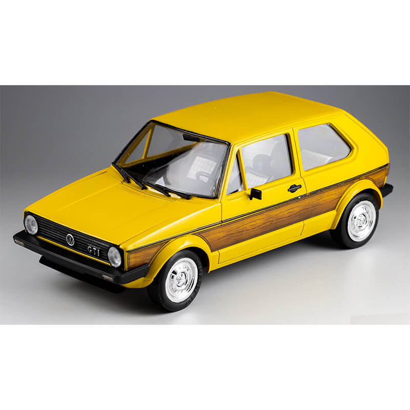 AMT 1/24 1978 Volkswagen Golf GTI Kit