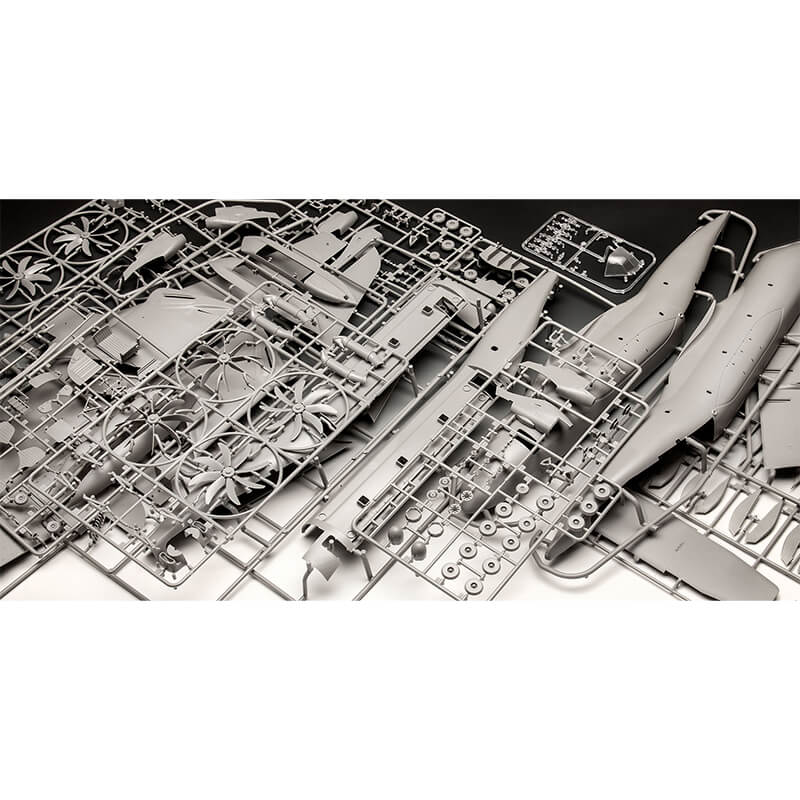 Revell 1/24 Trabant 601 Kit