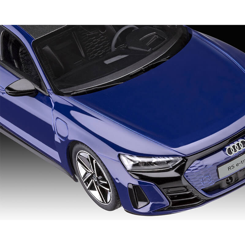 Revell 1/24 Audi RS E-TRON GT Model Set