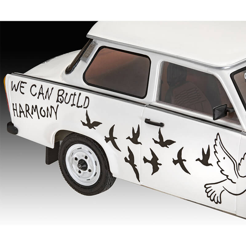 Revell 1/24 Trabant 601 Kit