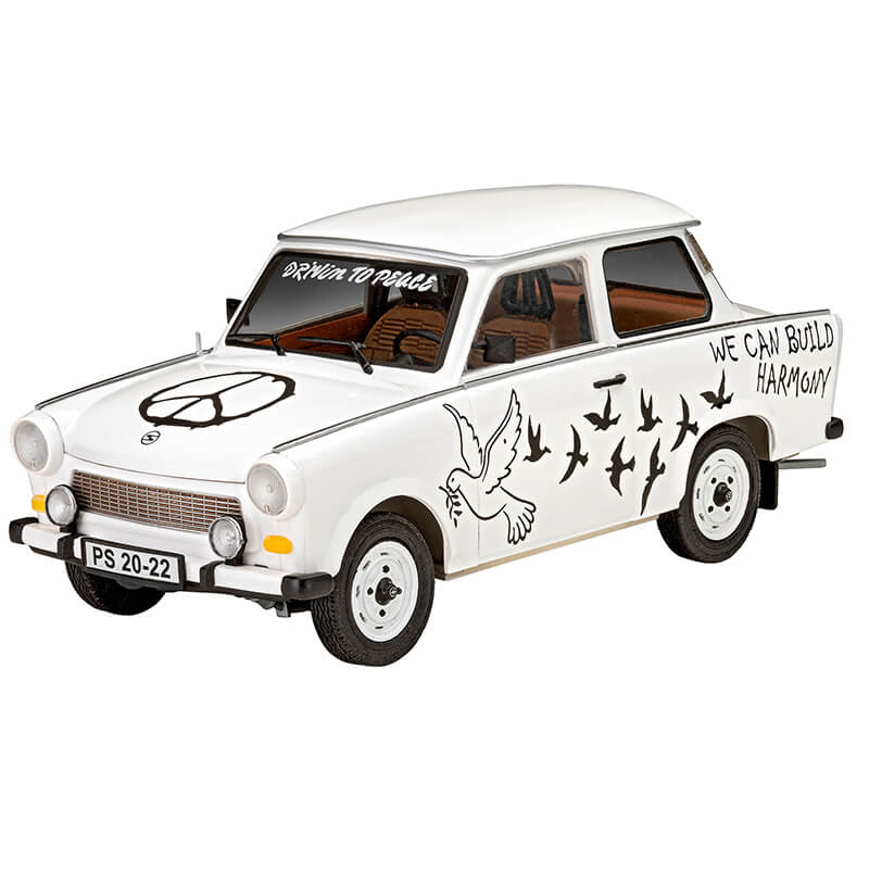 Revell 1/24 Trabant 601 Kit