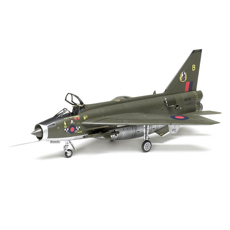 Trumpeter 1/32 English Electric Lightning F.2A/F.6 Kit