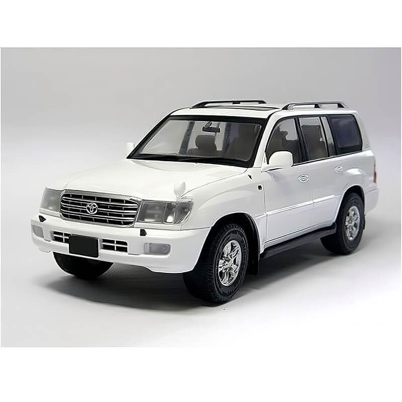 Fujimi 1/24 Toyota Land Cruiser 100 VAN VX Limited (ID-132) Kit