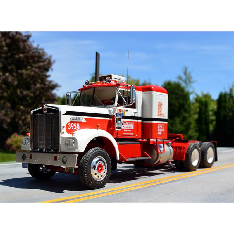 AMT 1/25 Kenworth Conventional W-925 Tractor