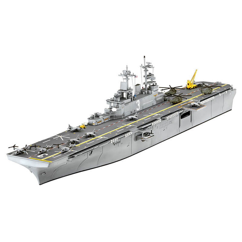 Revell 1/700 US Navy Assault Carrier Wasp Class Model Set