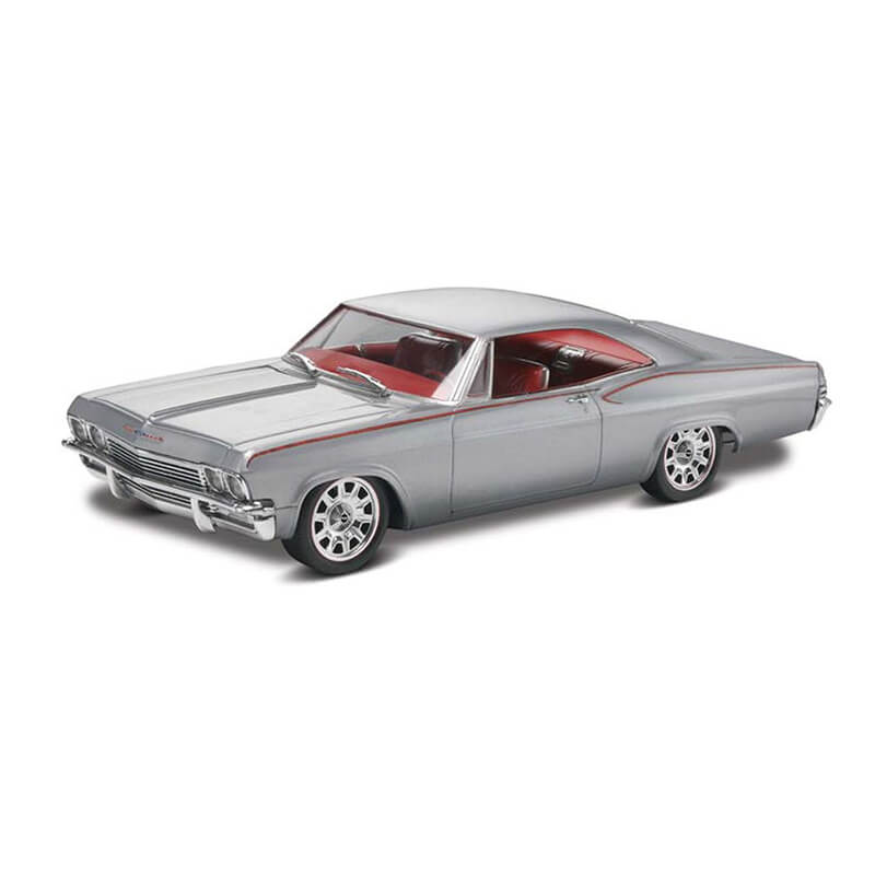 Revell 1/25 '65 Chevy Impala Kit