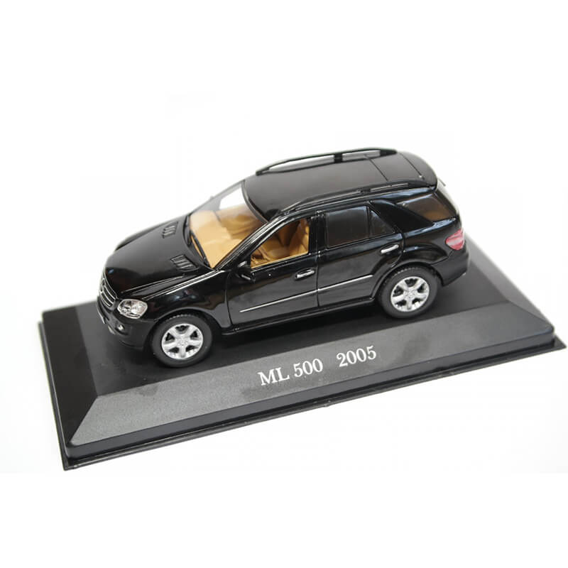 MAG 1/43 Mercedes-Benz ML 500 2005