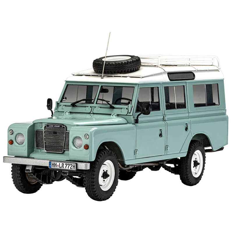 Revell 1/24 Station Wagon Land Rover Series III LWB Kit