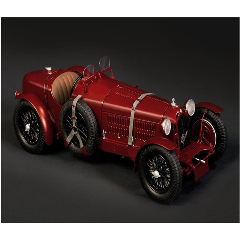 Italeri 1/12 Alfa Romeo 8C 2300 Roadster Kit