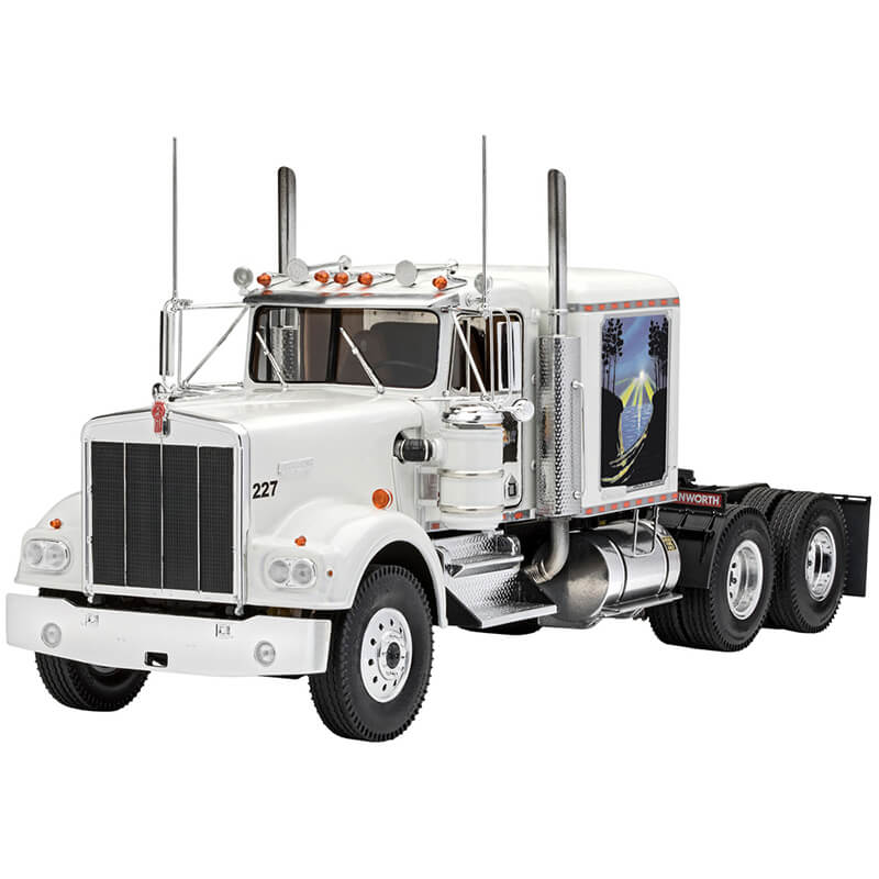 Revell 1/25 Kenworth W-900 Kit