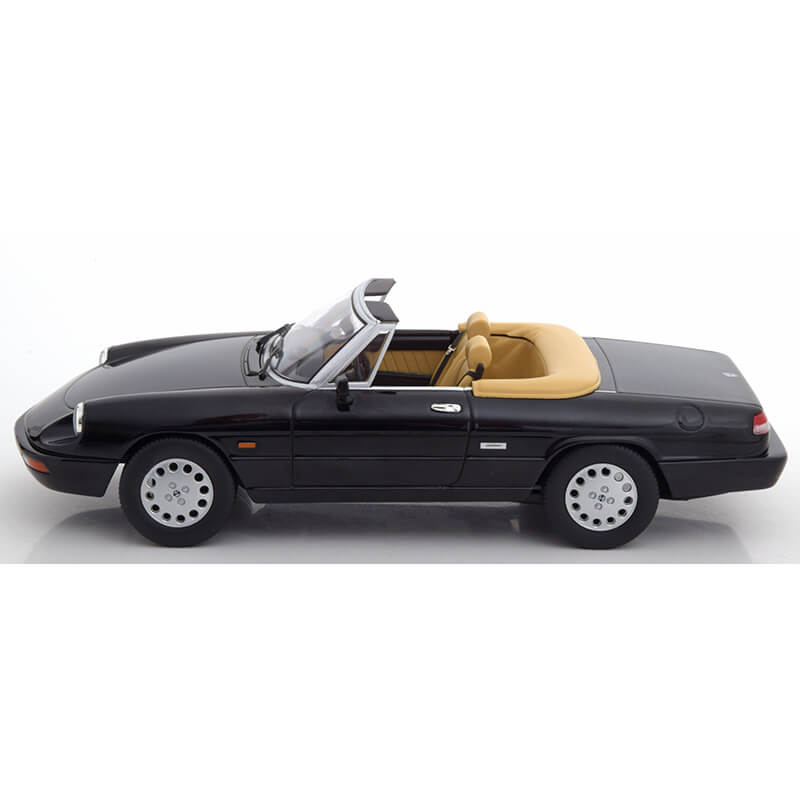 KK-Scale 1/18 Alfa Romeo Spider 4 (1990) (Black)