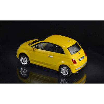 Italeri 1/24 Fiat 500 (2007) Kit
