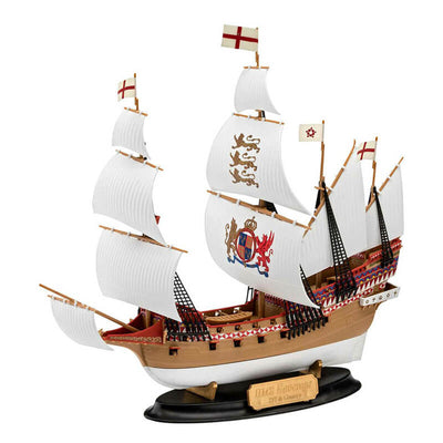 Revell 1/350 Sir Francis Drake's Flagship HMS Revenge Model Set