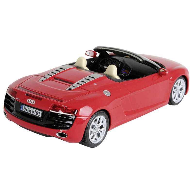 Revell 1/24 Audi R8 Spyder Kit