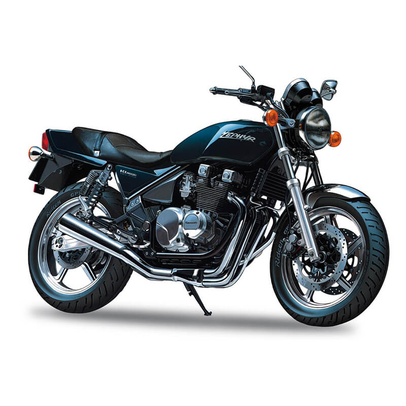 Maquette KAWASAKI 900 SUPER FOUR 1/12 Maquette KAWASAKI 900 SUPER FOUR 1/12