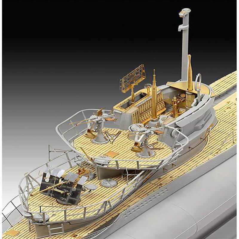 Revell 1/72 German Submarine Type VII C/41 Kit