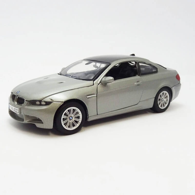 Motormax 1/24 BMW M3 Coupe (Sliver)