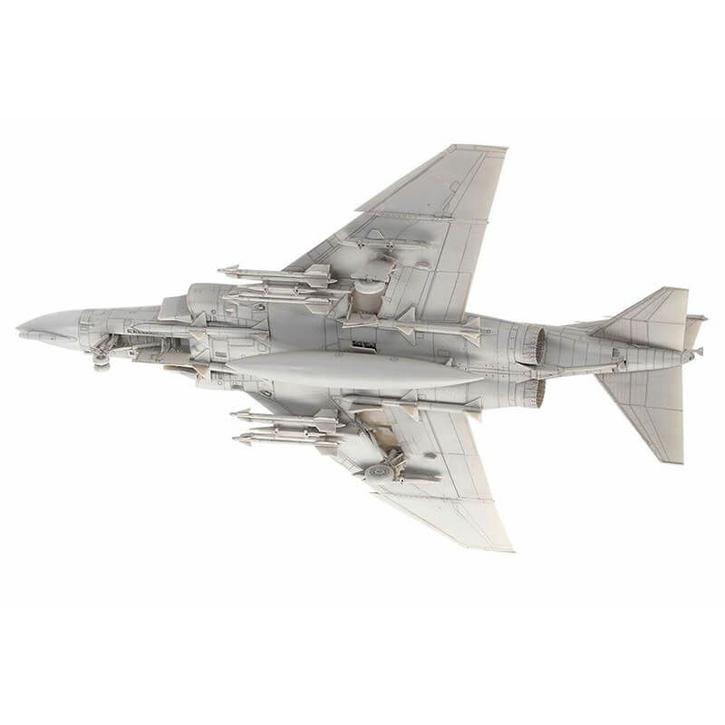 Tamiya 1/48 McDonnell Douglas F-4B Phantom II Kit