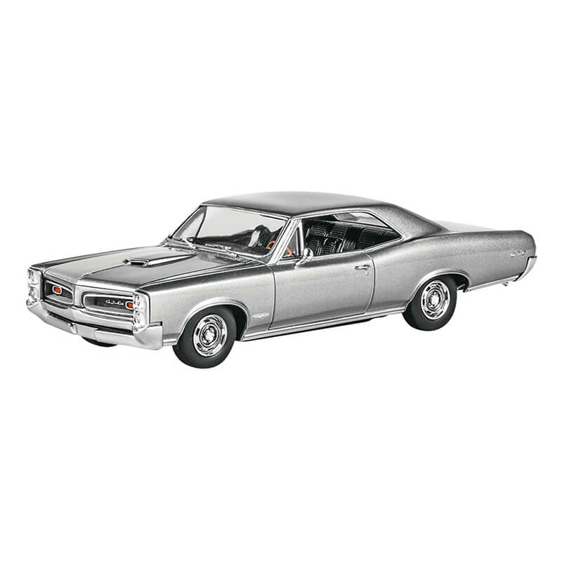 Revell 1/25 '66 Pontiac GTO Kit