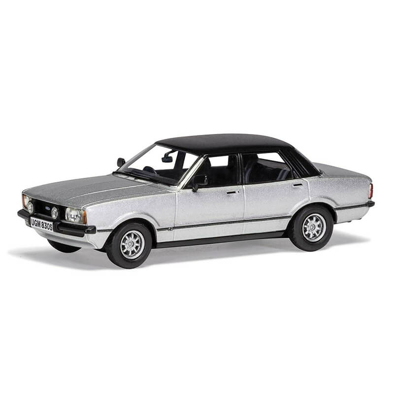 Corgi 1/43 Ford Cortina Mk4 3.0 Savage (Strato Silver)