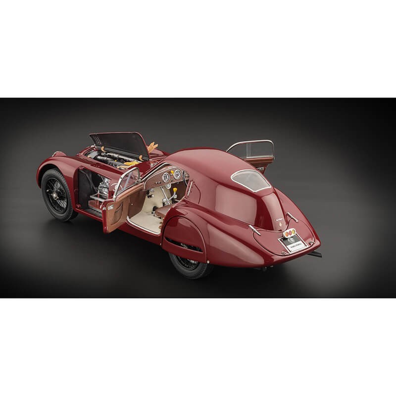 CMC 1/18 Alfa Romeo 8C 2900B Speciale Touring Coupè, 1938