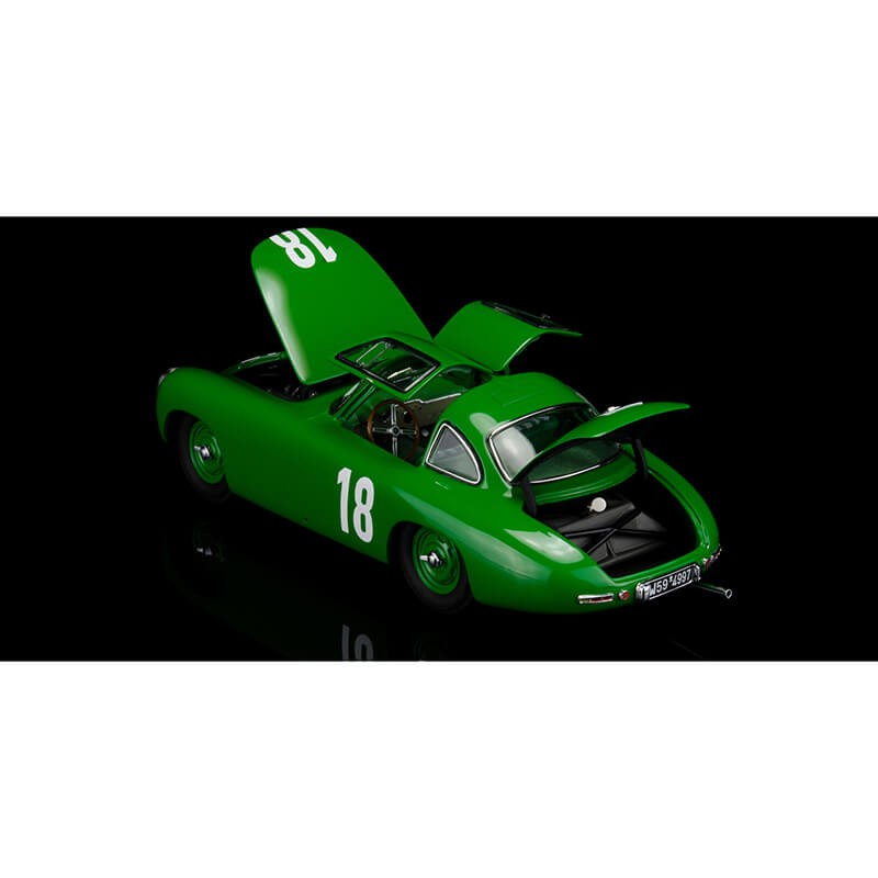 CMC 1/18 Mercedes-Benz 300SL (W 194) Grand Prix of Bern 1952