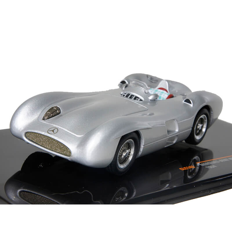 Ixo 1/43 Mercedes-Benz W196 R Streamliner 1954 (Sliver)