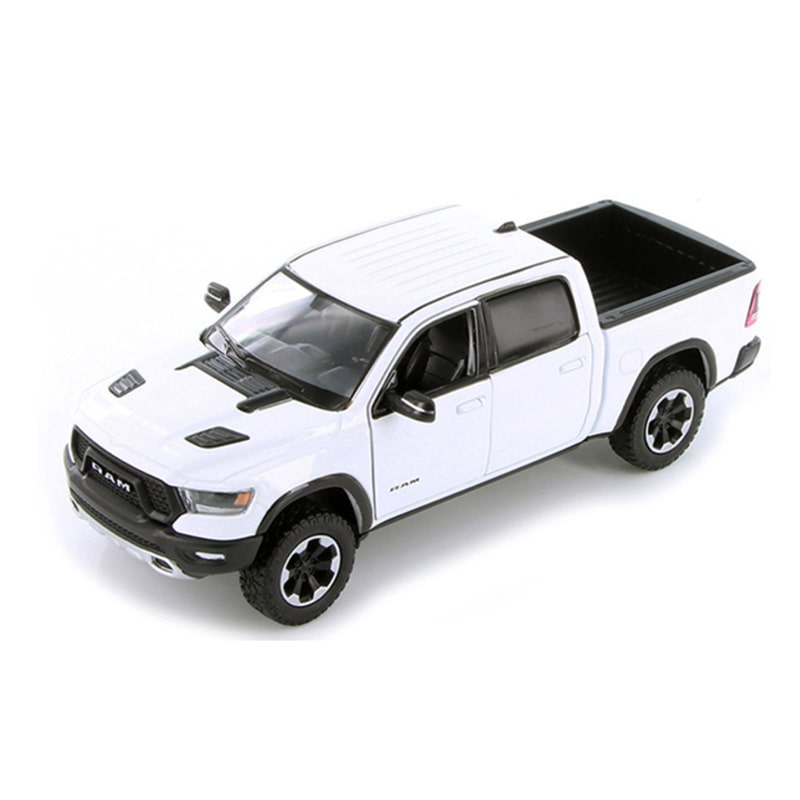 Motormax 1/24 2019 Ram 1500 Crew Cab Rebel (White)
