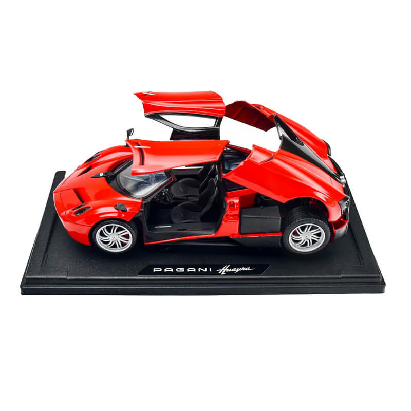 Motormax 1/18 Pagani Huayra (Red)