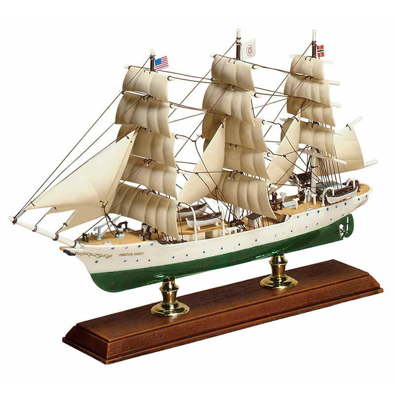 Aoshima 1/350 3-Mast Full-Rigged Ship Christian Radich Kit