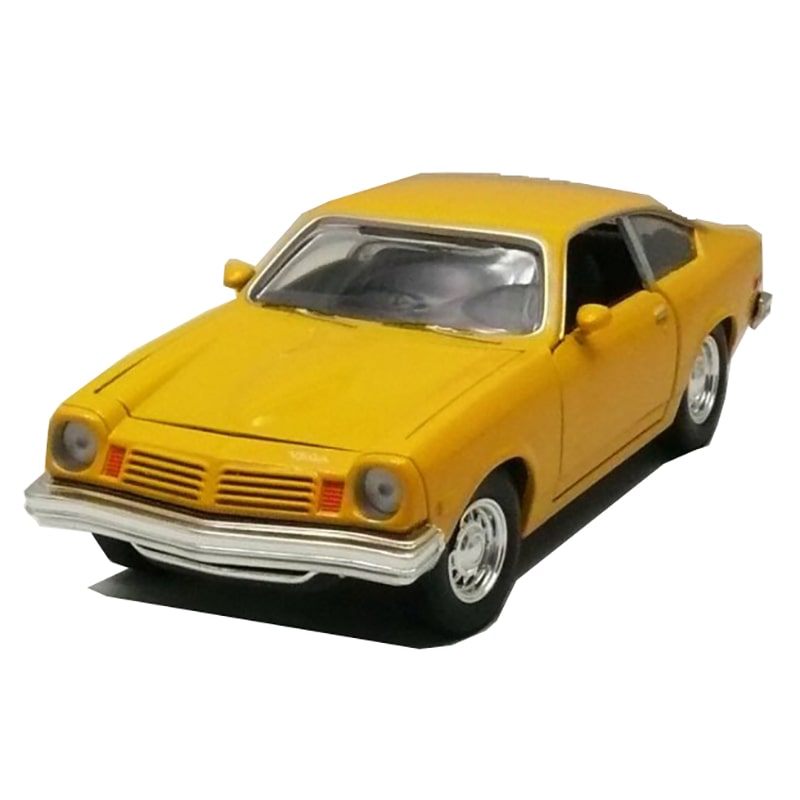 Motormax 1/24 1974 Chevrolet Vega (Yellow)