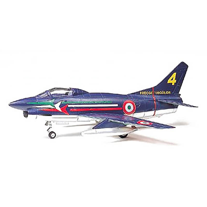 Tamiya 1/100 Fiat G.91/R1/R4 Kit