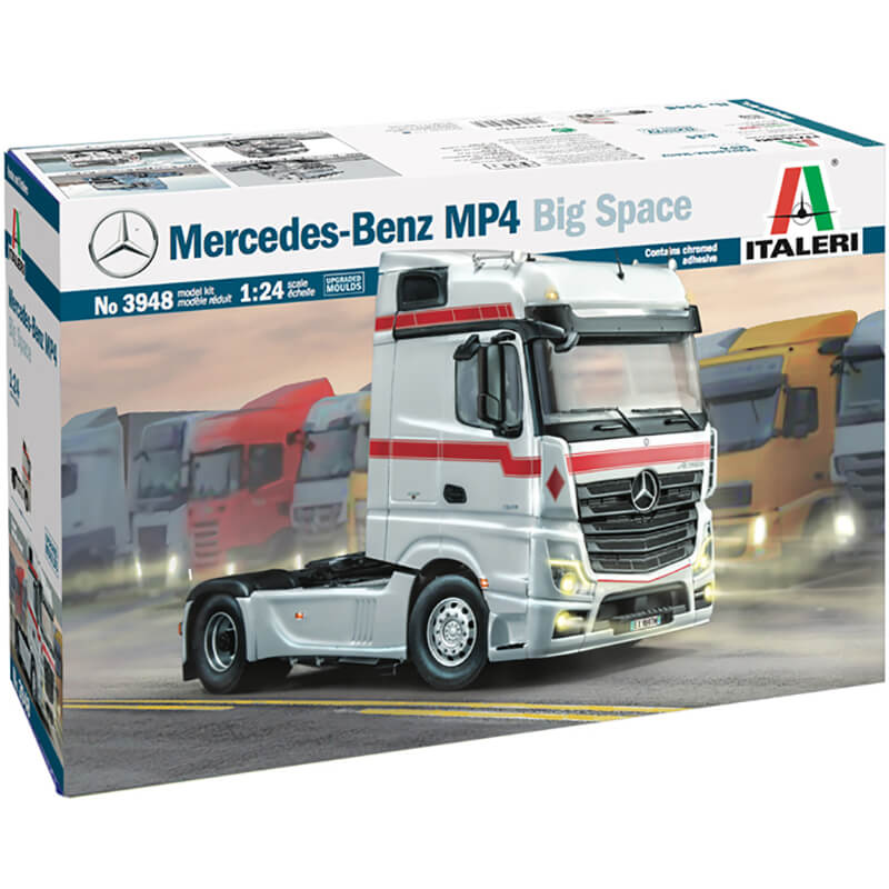 Italeri 1/24 Mercedes-Benz MP4 Big Space Kit