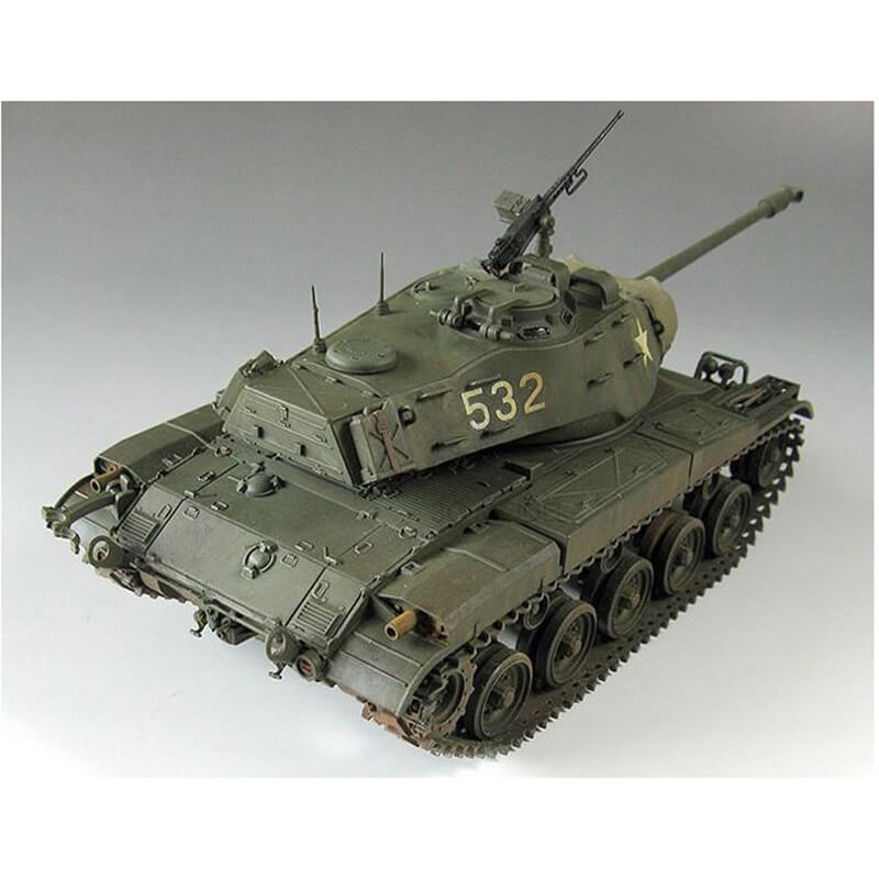 Tamiya 1/35 M41 Walker Bulldog Kit