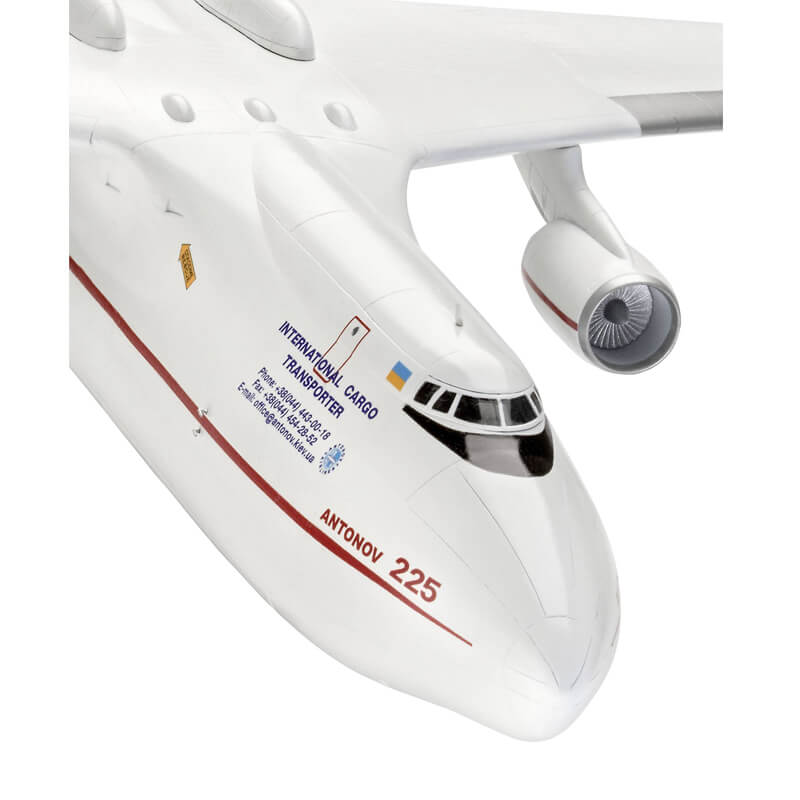 Revell 1/144 Antonov An-225 Mrija Kit