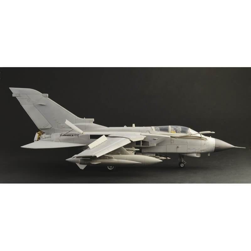 Italeri 1/32 Tornado GR.4 Kit