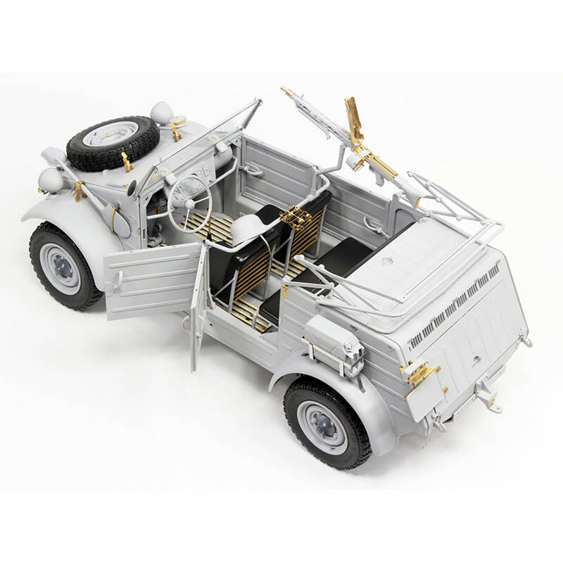 Revell 1/9 Kubelwagen Typ 82 (Platinum Edition) Kit