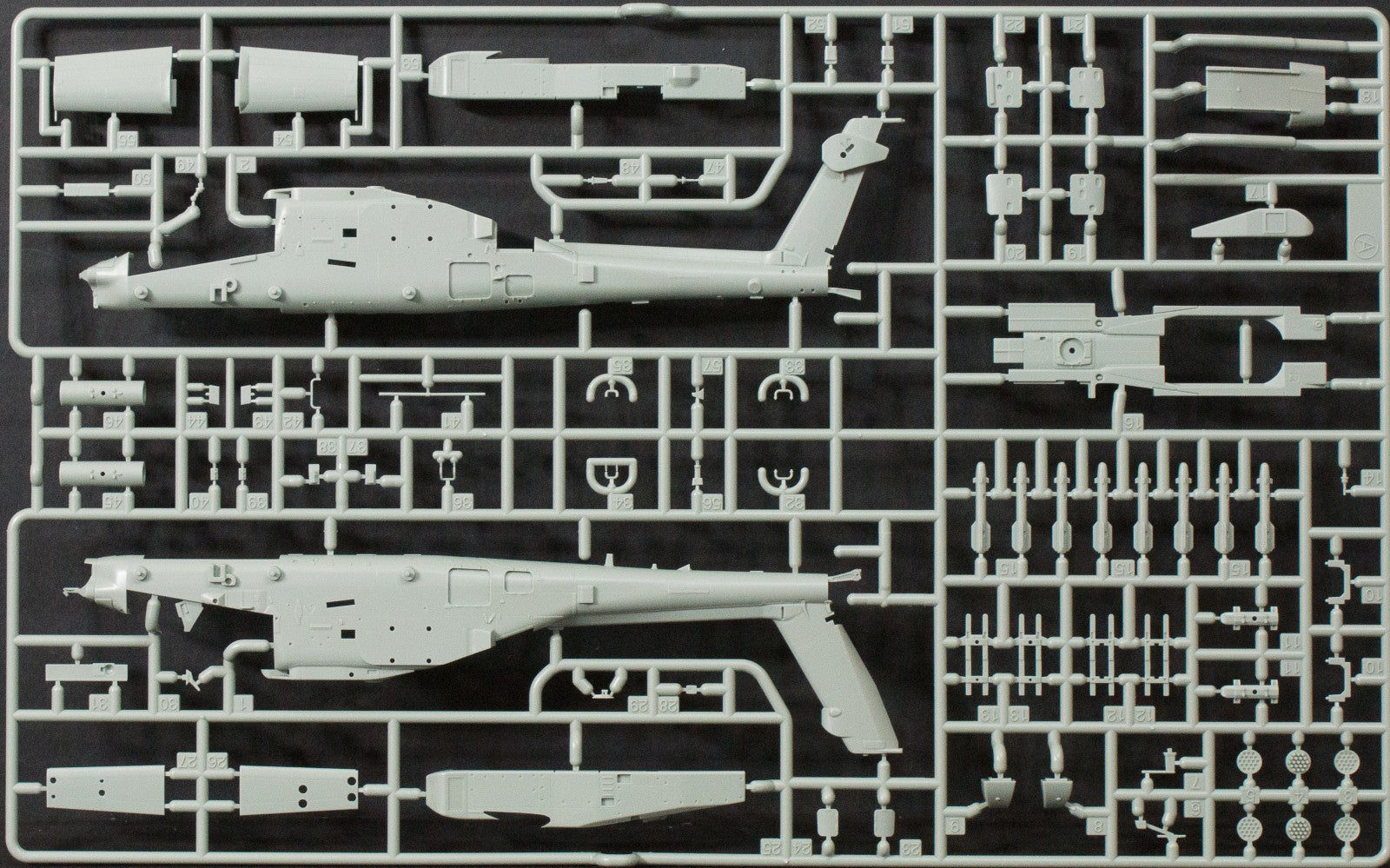 Academy 1/72 AH-64D Block II "Early Version" Kit