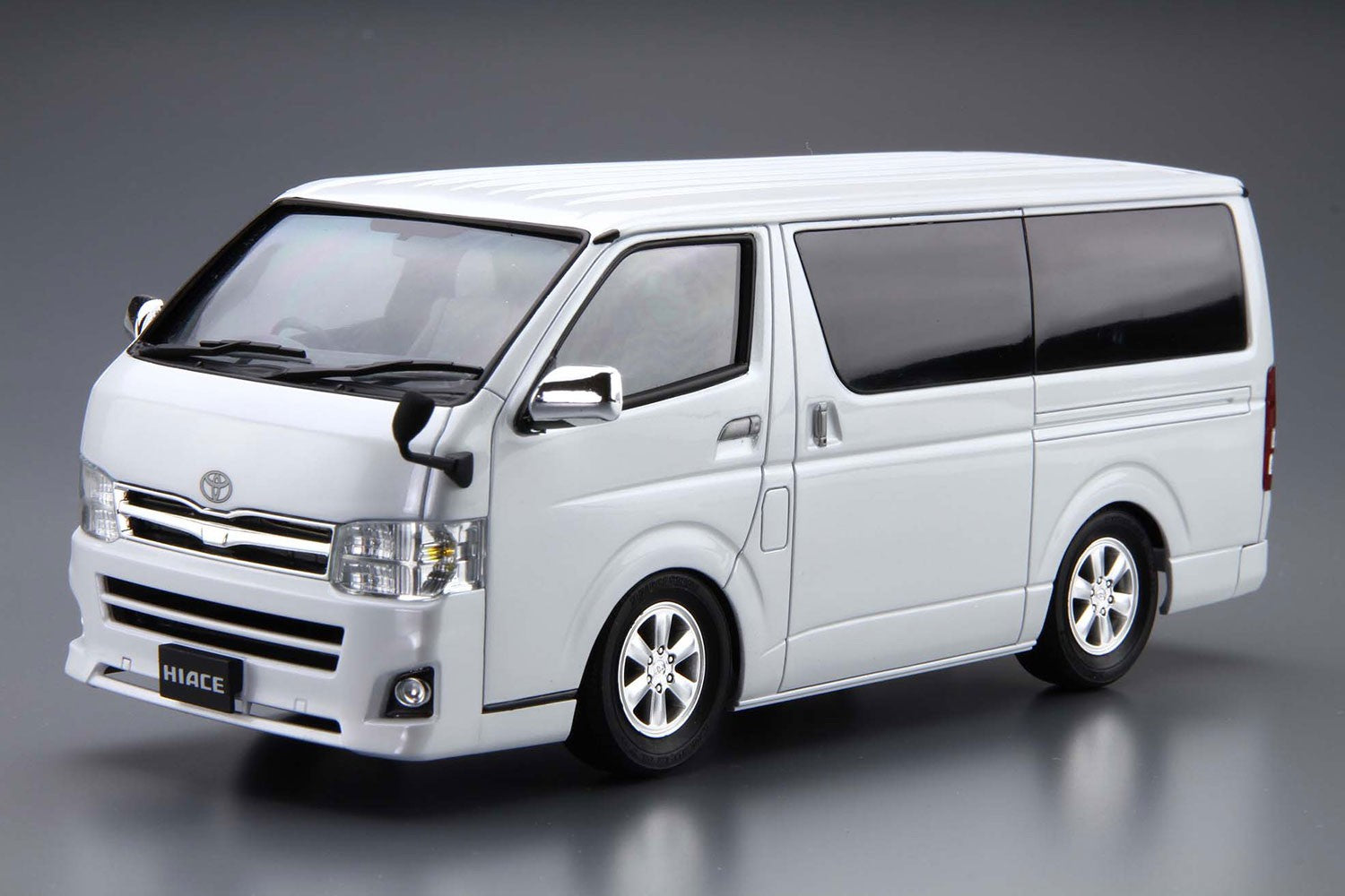 Aoshima 1/24 Toyota TRH200V Hiace Super GL '10 Kit A005157