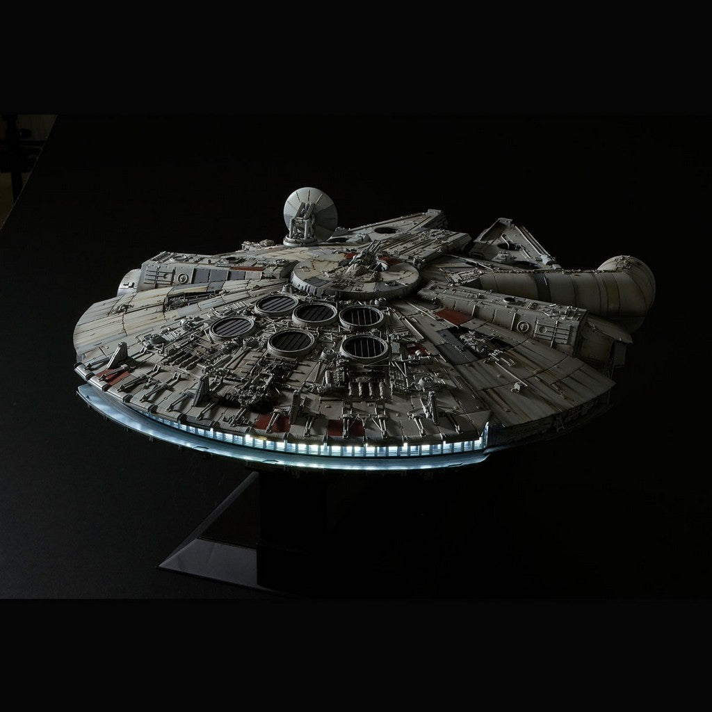 Bandai 1/72 PG Star Wars Millennium Falcon Kit