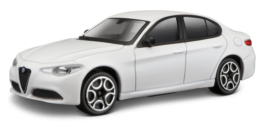 Bburago 1/43 Alfa Romeo Giulia 2016 (White)