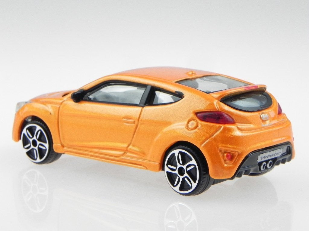 Bburago 1/43 Hyundai Veloster Turbo 2013 (Orange)