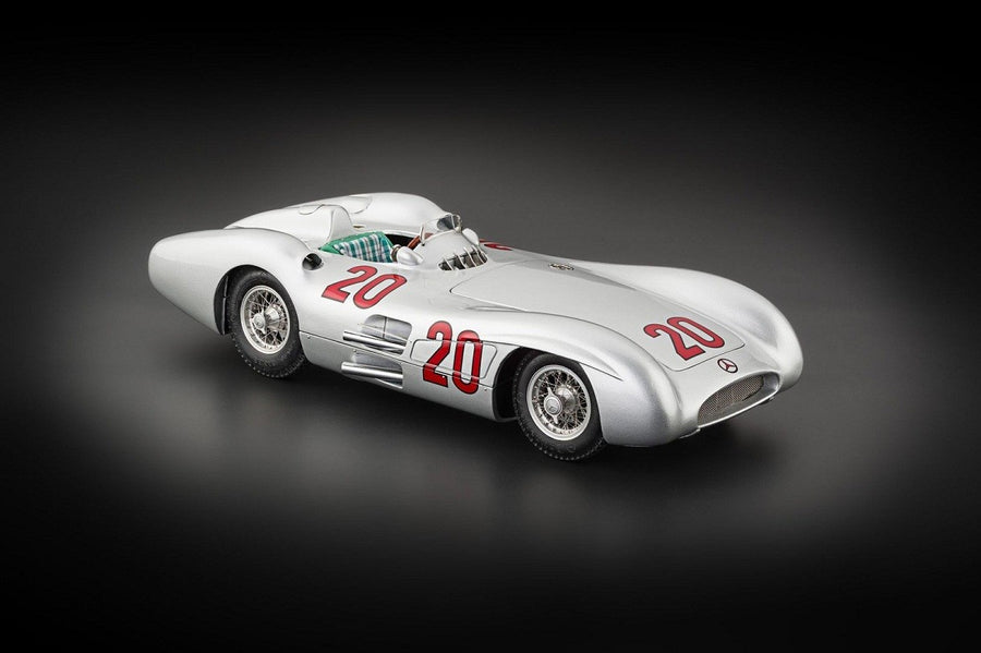 CMC 1/18 Mercedes-Benz W196R, Streamliner 1954 No.20/Karl Kling M-128B