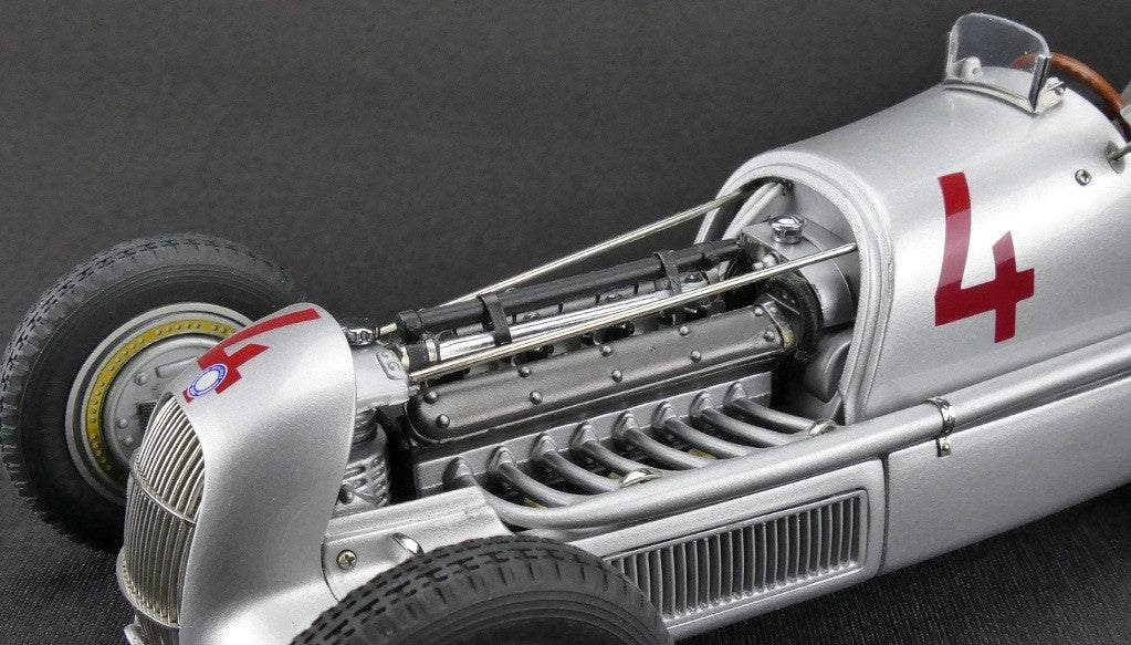 CMC 1/18 Mercedes-Benz W25, GP Monaco 1935, No.4/Luigi Fagioli M-104