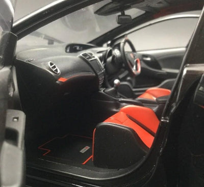Ebbro 1/18 Honda Civic Type R 2015